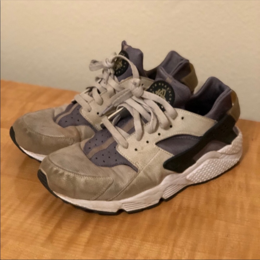 2/$32 Nike Air Huarache Men’s Size 12